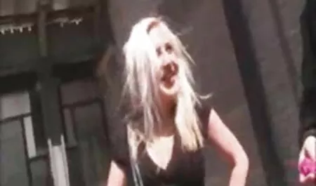 El niño se quejó a su negras anal madre de que todavía era virgen
