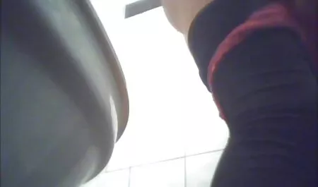 Lesbianas lamiendo y recogiendo juntos videos xxx servi