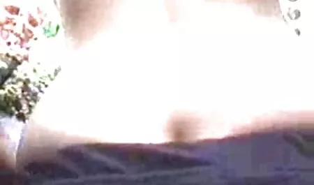 Este chico realmente quería ver Pato y atado videos xxx trios a una chica dormida