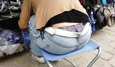 Orgía borracho follando a mi madrastra jugo de coñac en la cama