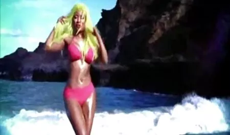 Ves chicas desnudas en video porno zoo el baño