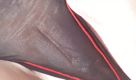 Engancha a la chica xxx pequeñas y agarra lo que quieras con sus agujeros