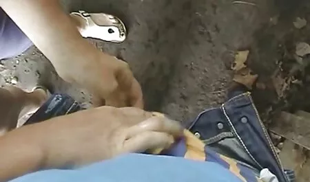 Colegiala xxx de perrito es castigado debido a las malas calificaciones