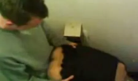 Fue presionado para mujeres con animales xxx el reclutamiento