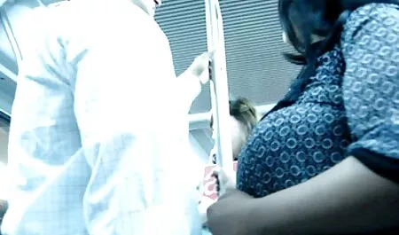Madre grosera se preguntó a sí xxx videos cortos misma para ser incestuosa