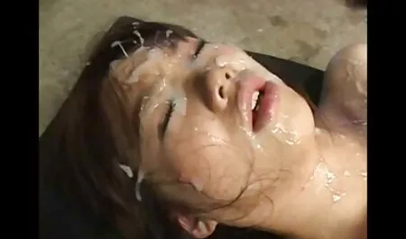 Tetona MILF follada xnxx insesto durante una sesión de masaje por un especialista en terapia de masaje