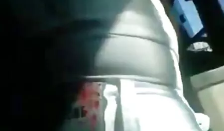 Suspendido desde el techo y enorme videos de sexo en español coño