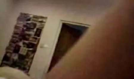 Ella xxx madrastra quería llevarla lamiendo y follando duro para